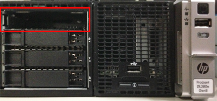 HP ProLiant サーバー - ドライブ ベイに空きがある場合は、必ず